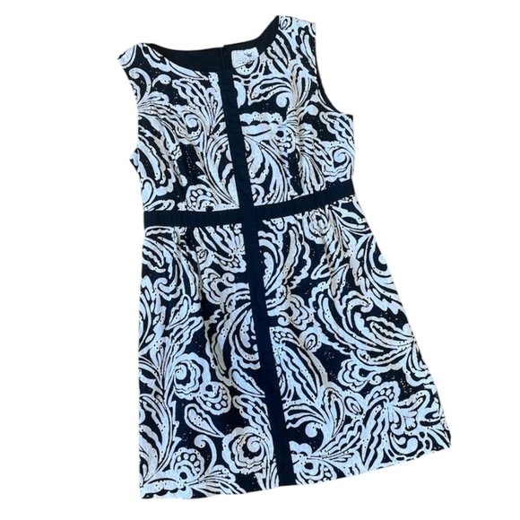 Anthropologie Dresses & Skirts - Tabitha paisley eyelet lace sheath dress